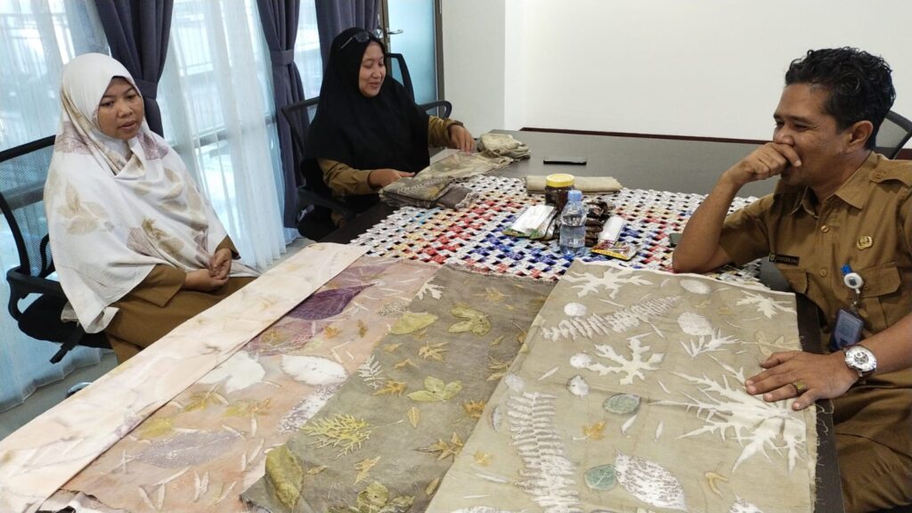 DLH Paser Dorong Batik Lokal