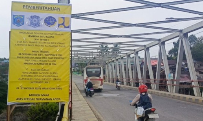 Kendaraan di Atas 10 Ton Dilarang Melintas di Jembatan Batu Kajang