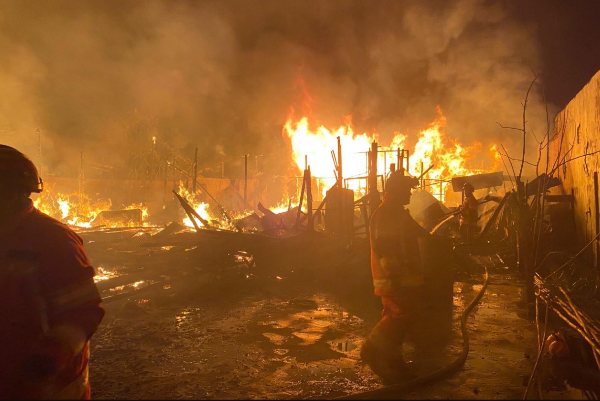 Diduga Korsleting Listrik, Rumah Warga di Desa Laburan Ludes Terbakar