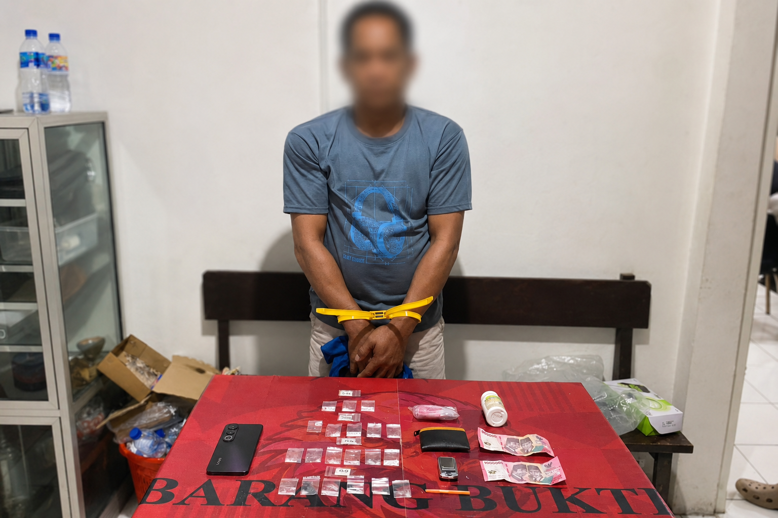 Digerebek Saat Subuh, Pengedar Sabu di Muara Komam Tak Berkutik