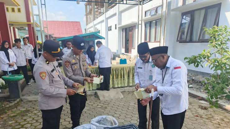 Cegah Penyalahgunaan, 2 Ribu Lebih Buku Nikah Lama di Paser Dimusnahkan