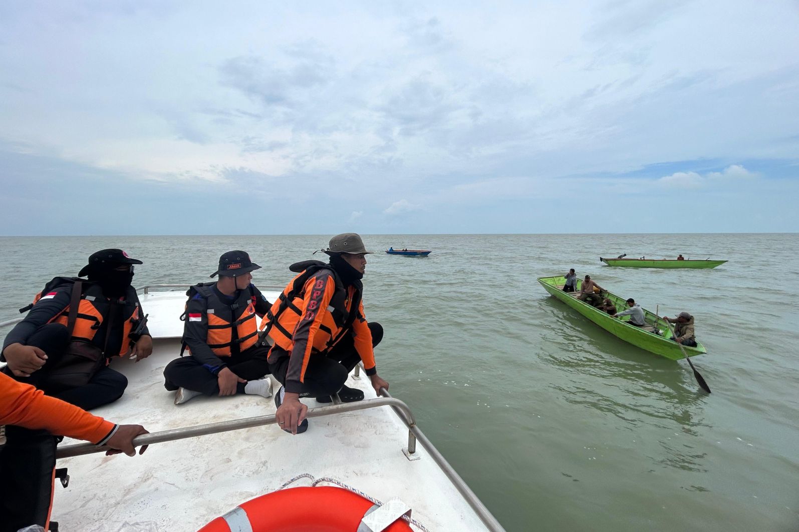 Nelayan Tanjung Harapan Hilang Saat Melaut, Pakaian Ditemukan Mengapung di Perairan Muara Pasir