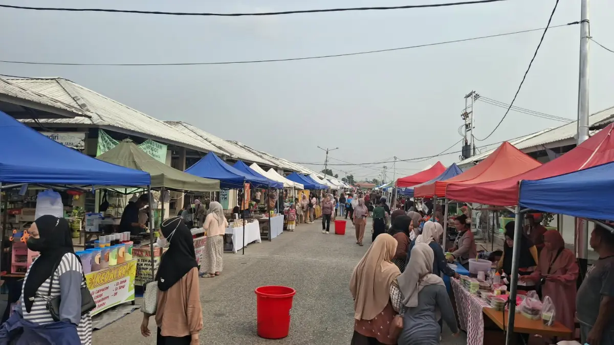 Pasar Senaken Punya Daya Tarik Baru, Ada Kawasan Kuliner yang Tawarkan Jajanan Tradisional hingga Kekinian